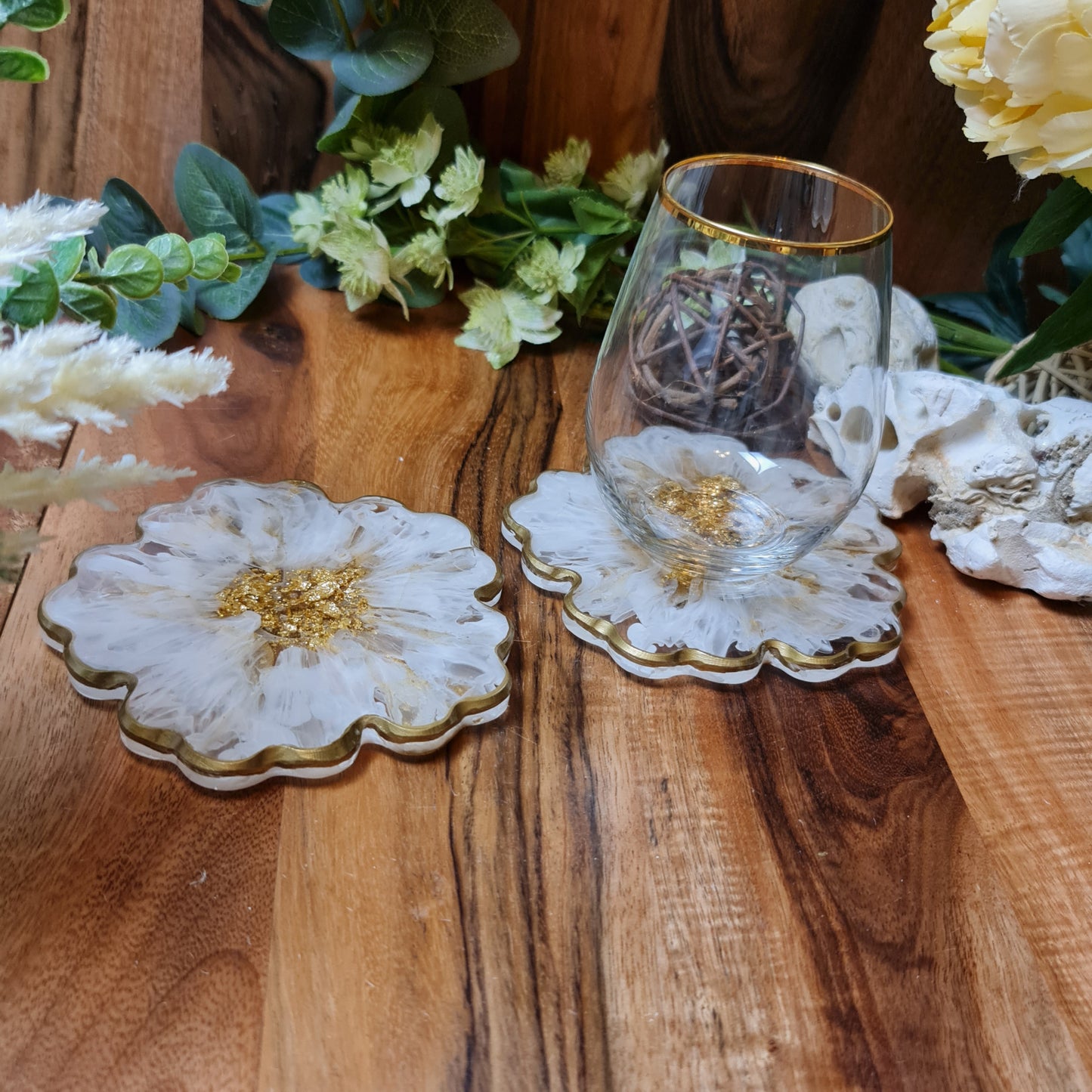 Coasters (set of 2) in Pearl White and Gold flakes