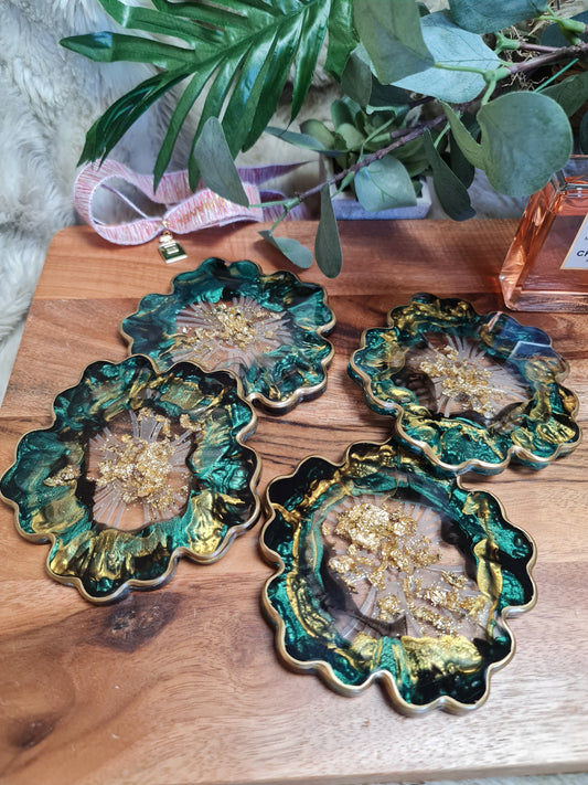 Emerald Green Temptation coasters flower shape (set of two)